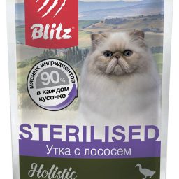 Blitz Holistic «Утка с лососем» нежные кусочки в соусе – влажный корм для стерилизованных кошек